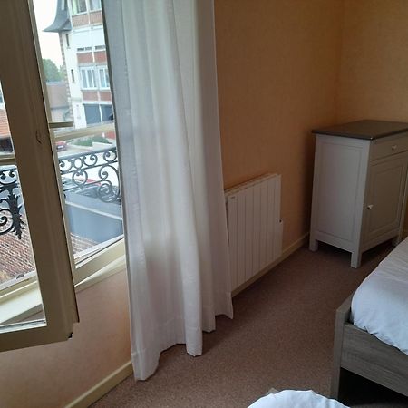 Appartement Du Pont De La Seine Troyes Buitenkant foto